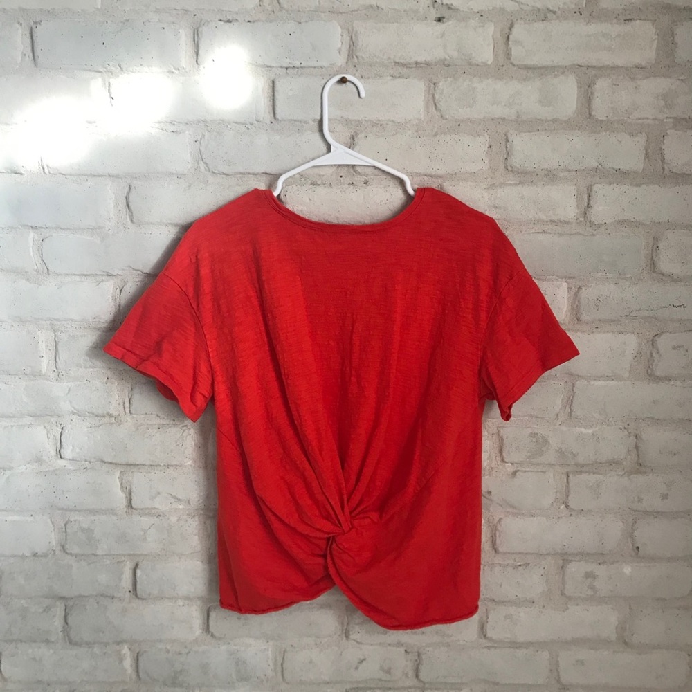 A New Day Orange Tee Knotted/Twist at hem M